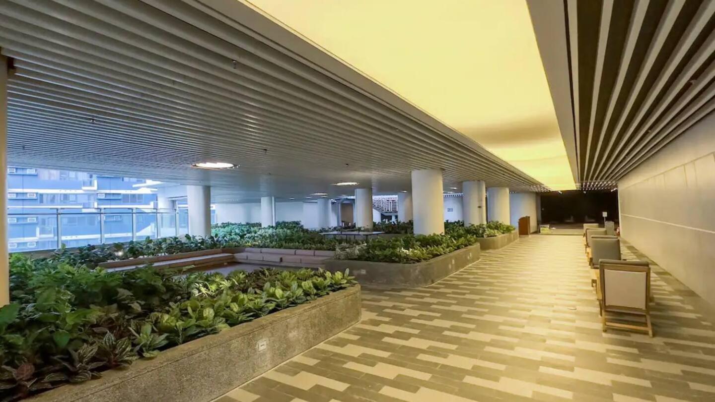 Air Residences 46th Flr Facing View * Manila