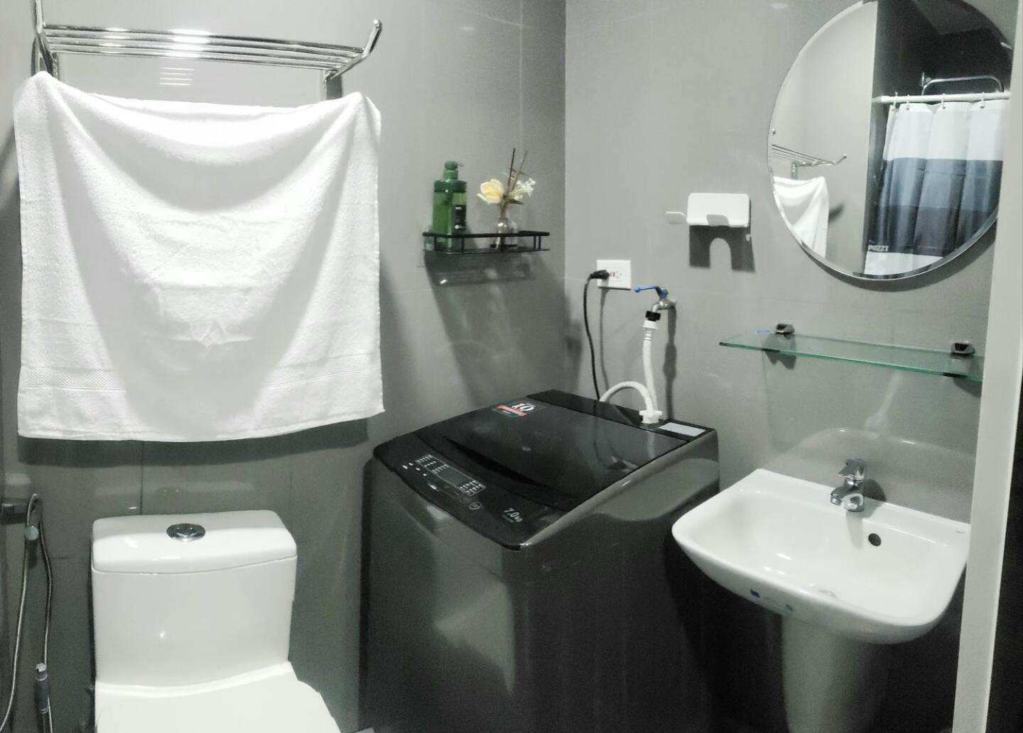 Air Residences 46th Flr Facing View * Manila